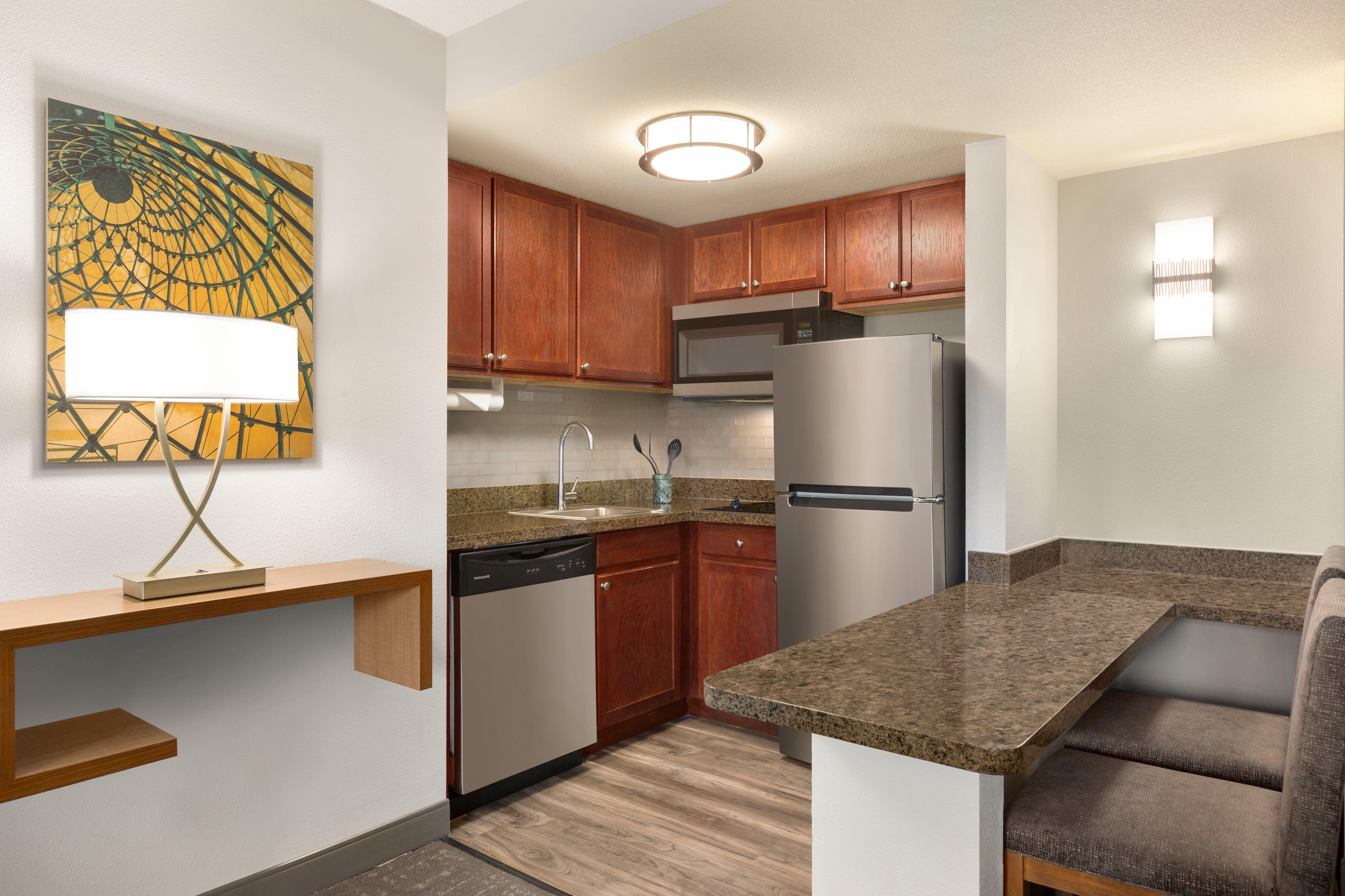 Staybridge Suites Tampa East- Brandon By Ihg Mango Екстериор снимка