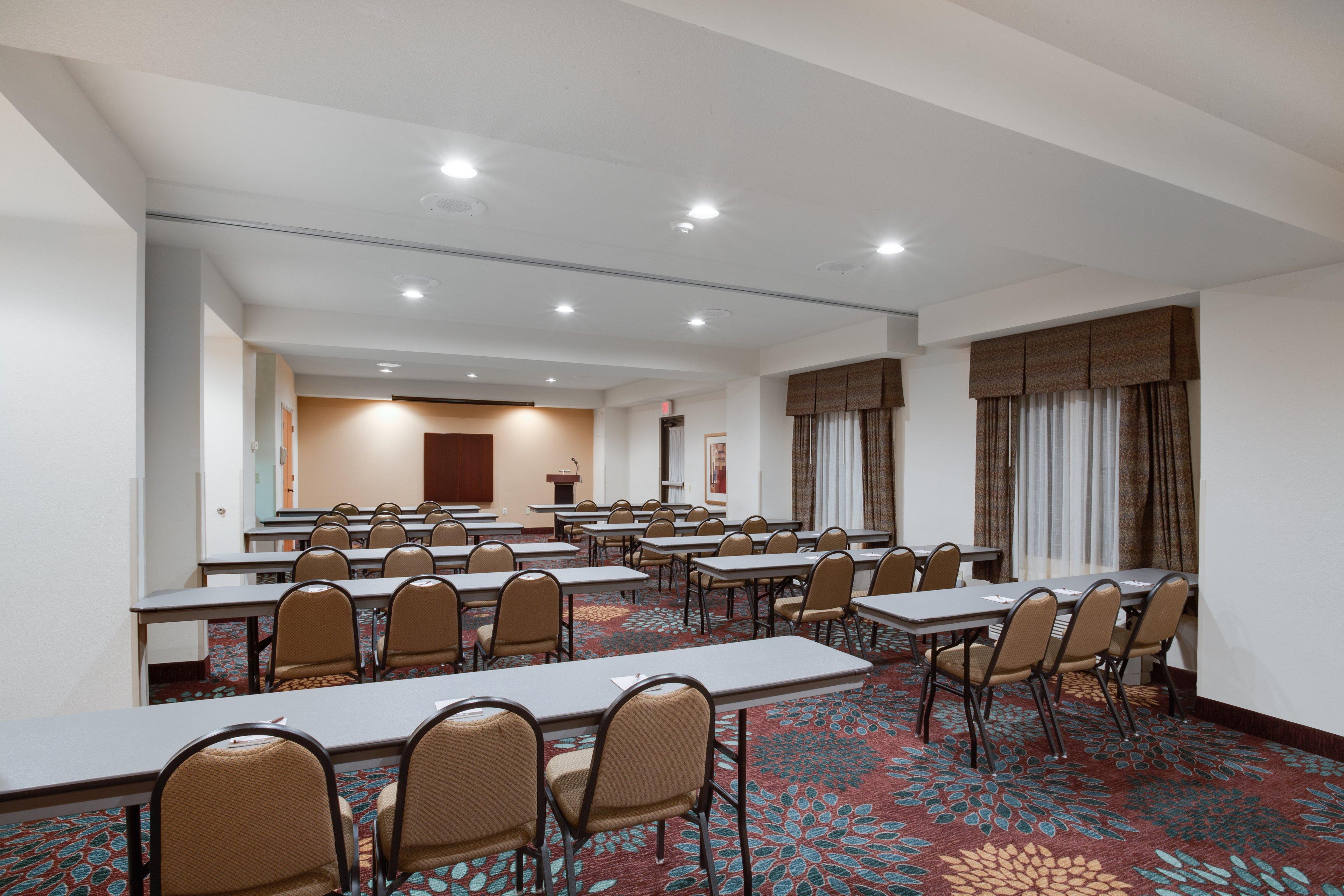Staybridge Suites Tampa East- Brandon By Ihg Mango Екстериор снимка