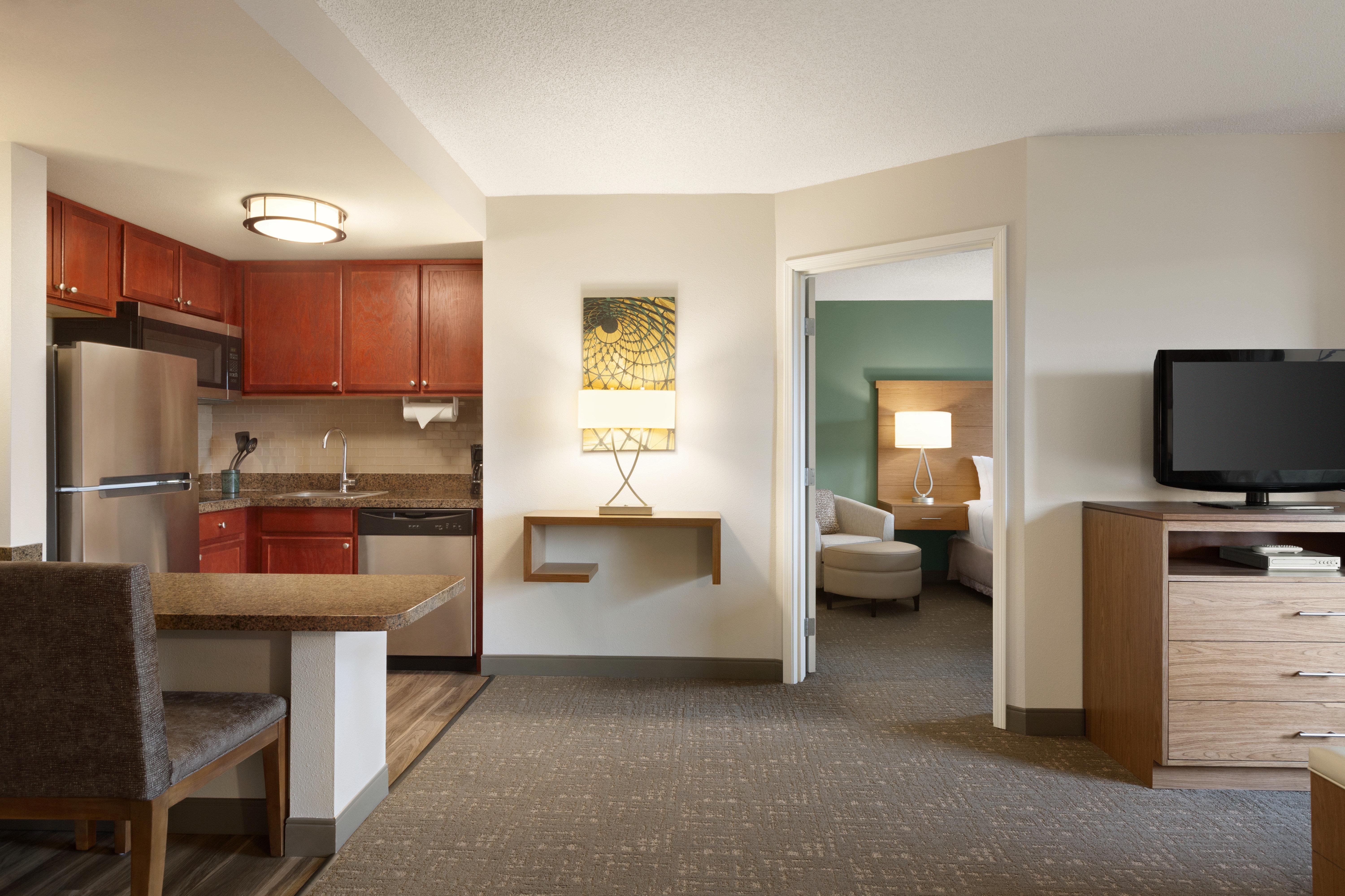 Staybridge Suites Tampa East- Brandon By Ihg Mango Екстериор снимка