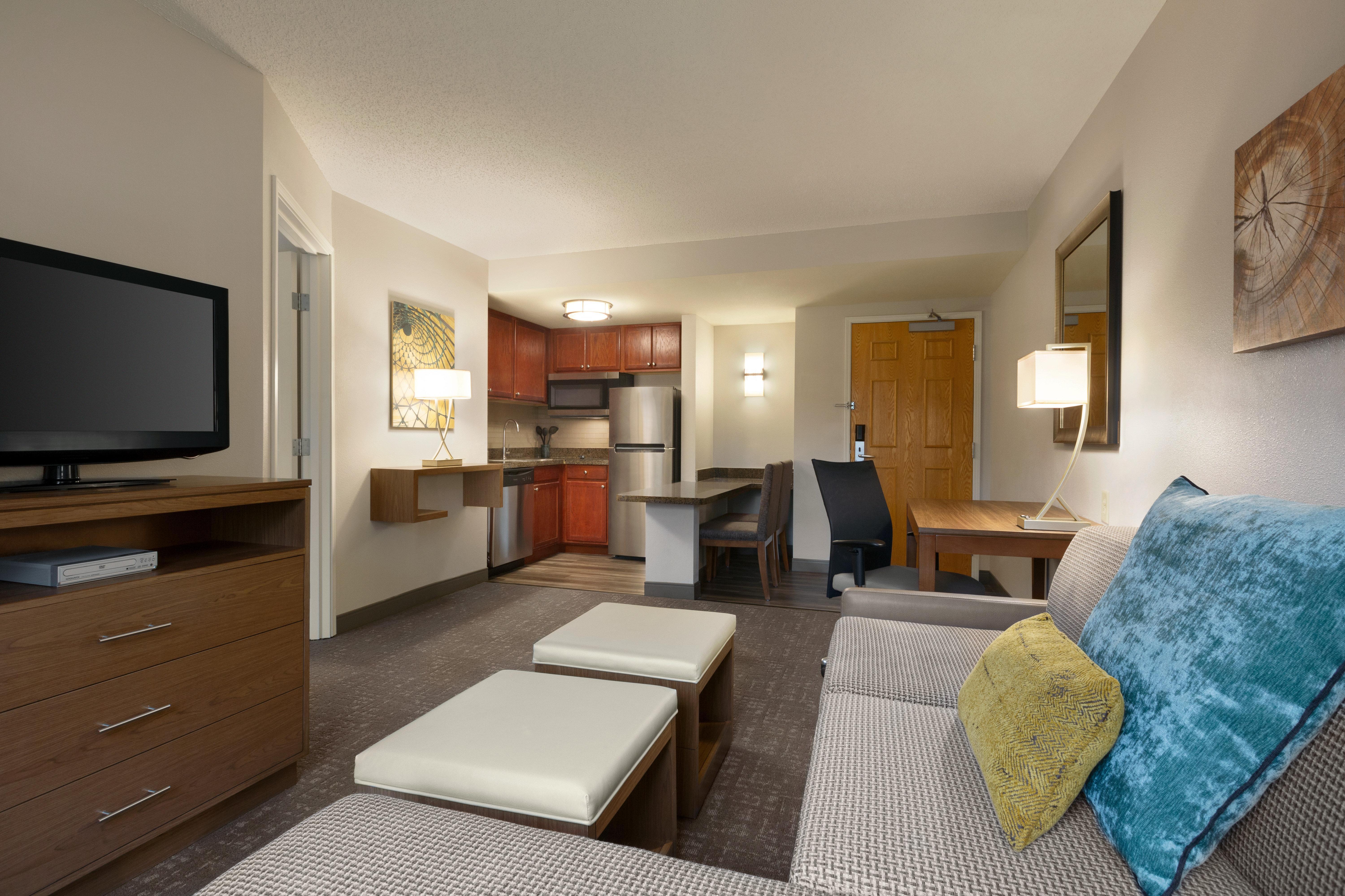 Staybridge Suites Tampa East- Brandon By Ihg Mango Екстериор снимка