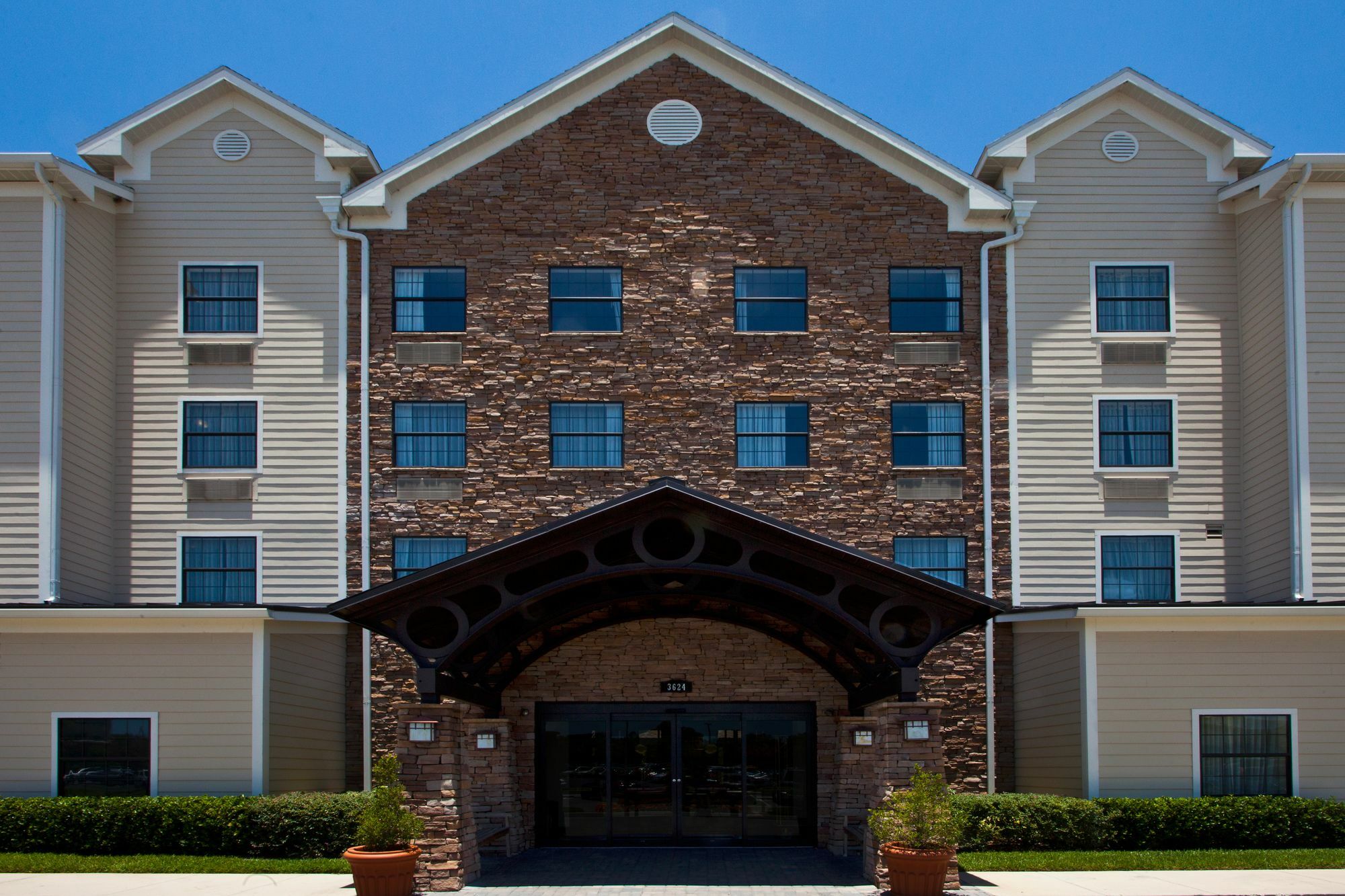 Staybridge Suites Tampa East- Brandon By Ihg Mango Екстериор снимка