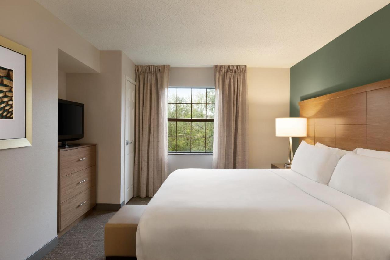 Staybridge Suites Tampa East- Brandon By Ihg Mango Екстериор снимка